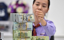 Đồng VND có thể tiếp tục chịu áp lực mất giá trong nửa đầu năm 2024