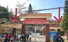 Bức ảnh tái hiện trung bình khung cảnh họp lớp hiện tại, đúng chuẩn "lớp mình - lớp người ta"