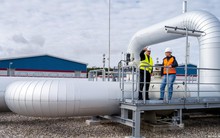 Tại sao nước đi đầu trong chuyển đổi năng lượng châu Âu lại tăng cường sử dụng khí đốt?