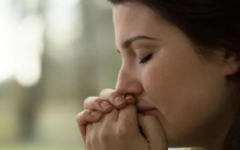 Tôi 35 tuổi, hối hận vì lấy chồng đại gia, gần Tết ôm 3 con về nhà, tưởng có tất cả mà hóa ra... trắng tay!