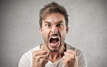 Mới lên sàn trong tháng 1,  bộ đôi doanh nghiệp có cổ phiếu tăng phi mã 400%-500% có gì đặc biệt?