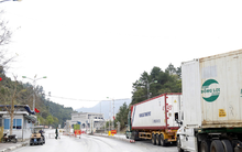 Hơn 100 xe nông sản ‘mở hàng’ qua biên giới Lạng Sơn xuất Trung Quốc