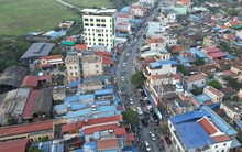 Trước đêm họp, con đường đến chợ Viềng ùn ứ kéo dài