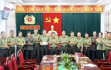 Người phụ nữ báo bị lừa 18 tỷ đồng, hàng chục trinh sát đi khắp TP. HCM, Bình Dương, Đồng Nai… phá thành công chuyên án lừa đảo “nhận quà nước ngoài” 100 tỷ