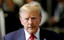 Ông Donald Trump nhận phạt gần 355 triệu USD