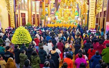 Giám sát việc tổ chức lễ hội dịp Tết Nguyên đán tại chùa Ba Vàng