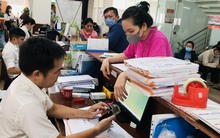 Mượn hồ sơ xin việc, đóng trùng, hưởng sai BHXH một lần giải quyết thế nào?