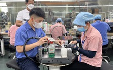 Người lao động có được tạm ứng tiền lương để mua sắm Tết?