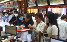 Biết lỗ vẫn đổ xô mua vàng