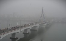 Ảnh: Phố phường Đà Nẵng "chìm" trong sương mù dày đặc hiếm thấy