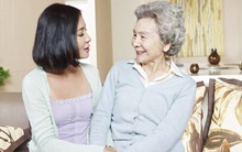 Được tiền đền bù đất 6 tỷ đồng nhưng bố mẹ chỉ cho con gái, nghe lời giải thích 2 con trai đành im bặt