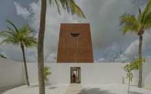 Ngôi nhà như ốc đảo giữa cồn cát, hút gió 4 phía luân chuyển khắp không gian