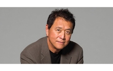 Tác giả ‘Cha giàu, cha nghèo’ đã đúng: Một nửa sinh viên ra trường làm nghề không cần bằng đại học, liệu có cần tốn tiền thi cử?