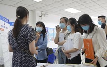 Giới trẻ Trung Quốc tìm cách cải thiện EQ để tăng lợi thế tìm việc