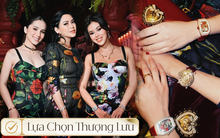 Nhan sắc phu nhân tỷ phú Johnathan Hạnh Nguyễn gây bất ngờ, đứng cạnh các con mà như "3 chị em": 1 chi tiết trên tay khiến dân tình bàn tán