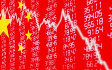 Chứng khoán Trung Quốc lập kỷ lục buồn, Ấn Độ trái ngược