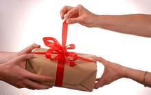 “Phần thưởng” cuối năm cho cổ đông BĐS: DN nỗ lực xoá sạch nợ trái phiếu, báo lãi, cổ phiếu đón sự trở lại của dòng tiền