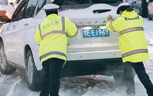 Lạnh bất thường, người dân Trung Quốc như “ngồi trên đống lửa”