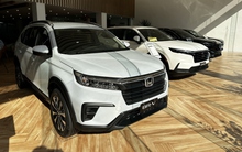 Thị trường ô tô dịp gần Tết: Cung dồi dào, cầu giảm mạnh