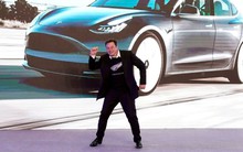 Làm sếp phải biết lắc mông: Văn hóa ‘đáng sợ’ tại Trung Quốc với các CEO Mỹ, đến Elon Musk cũng phải nhập gia tùy tục