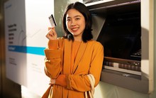 Bước qua tuổi 40 tôi mới rút ra được kinh nghiệm sử dụng thẻ tín dụng để tiết kiệm tiền