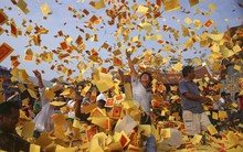 Tăng 2.650% sau 10 năm, một cổ phiếu vừa chạm ngưỡng 3 chữ số, kinh doanh toàn mặt hàng độc lạ, sắp chia cổ tức “khủng”