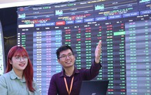 Khi các kênh đầu tư đều 'nóng': Bỏ tiền vào đâu?