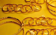 Giá vàng đồng loạt giảm mạnh