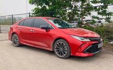 Toyota Corolla Altis GR Sport đầu tiên xuất hiện tại Việt Nam: Ngoại hình hầm hố khác hẳn phong cách ‘doanh nhân’, đấu Civic RS