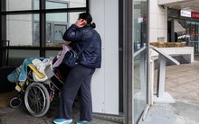 Bác sĩ tư nhân giảm giờ làm, đóng cửa phòng khám cuối tuần để biểu tình, ngành y Hàn Quốc tiếp tục bị khủng hoảng