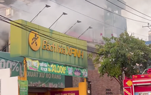 Cháy cửa hàng Bách Hóa Xanh ở TPHCM