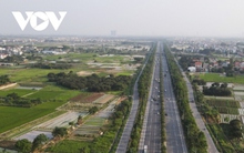 Vì sao vẫn giữ bảng giá đất hàng năm trong khi giá thị trường biến động?