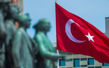 Chịu cảnh lạm phát gần chạm ngưỡng 70%, một quốc gia "liên lục địa" vừa tăng lãi suất lên tới 50%