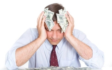 KPI một tháng giải ngân cho vay 2 tỷ, mở 10 thẻ tín dụng, 30 tài khoản mới… banker nhảy việc vì áp lực