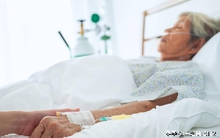 Lương hưu 3 triệu đồng, làm thêm để hỗ trợ con trả nợ đến mức nhập viện, U65 thừa nhận: Tiền không phải tất cả