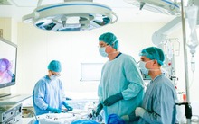 Bác sĩ Nga làm nên "điều kỳ diệu" với bệnh nhân ung thư