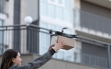 Mạng lưới điểm giao hàng chặng cuối: Yếu tố giúp thị trường thương mại điện tử phát triển bền vững
