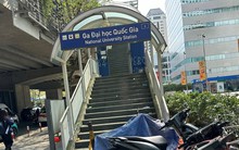 Cận cảnh các vị trí điểm gửi xe phục vụ người dân đi tàu Nhổn - Ga Hà Nội