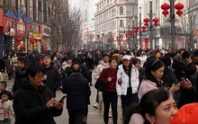 Đây là nền kinh tế lớn duy nhất trên thế giới đang chịu giảm phát: GNI bình quân đầu người lần đầu tiên giảm trong 29 năm, xa dần ngưỡng thu nhập cao