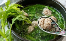 Đừng chỉ ăn gan heo, đây là loại rau dân dã được mệnh danh “vua chất sắt” bán đầy chợ Việt