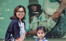 Chồng nói với con: "Chỉ khi nào sông Đà hết nước thì tiền trong ví bố mới hết", bà mẹ Hà Nội có cách ứng xử điểm 10