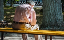 Nuôi con trai của đồng đội 14 năm, đến năm tháng cuối đời dù sống cô độc nhưng tôi mãn nguyện vì 1 điều