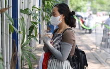 Nỗi lo trắng đêm nộp hồ sơ vừa lắng xuống, phụ huynh Hà Nội đối mặt với "kiếp nạn" mới, chỉ ghi danh cho con đã "bay" 23 triệu