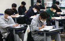 Kỳ thi khốc liệt nhất của Hàn Quốc: Sĩ tử chỉ ngủ 4 tiếng/ngày, uống thuốc trầm cảm để giảm áp lực ôn thi
