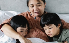 Tiết lộ tiền học cho con lớp 7 cả tháng bằng 1 cốc trà sữa, bà mẹ ở TP.HCM bị "ném đá": Giải thích ra sao mà nhận "ngàn like"?