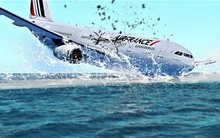 Hai phi công đang ngủ khi chiếc máy bay chở 228 người lao xuống Đại Tây Dương: Hé lộ cuộc hội thoại cuối cùng gây ám ảnh