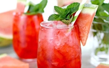 Thức uống mùa hè có tác dụng chống nắng lại chặn cơn thèm đường, chị em dùng đều sẽ trẻ khỏe hơn