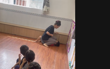 Vụ đè, đánh, nhét trái cây vào miệng trẻ: Chủ lớp mầm non thừa nhận bạo hành