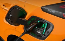 MG "nhá hàng" sắp ra mắt mẫu xe điện đầu tiên ở Việt Nam: Có thể là SUV đô thị, giá bán vẫn còn là ẩn số