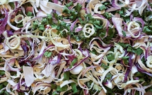 Người đàn ông 45 tuổi ăn 1 loại củ cay nồng mỗi ngày để chống ung thư, 3 tháng sau kết quả ngỡ ngàng: bác sĩ lí giải nguyên nhân